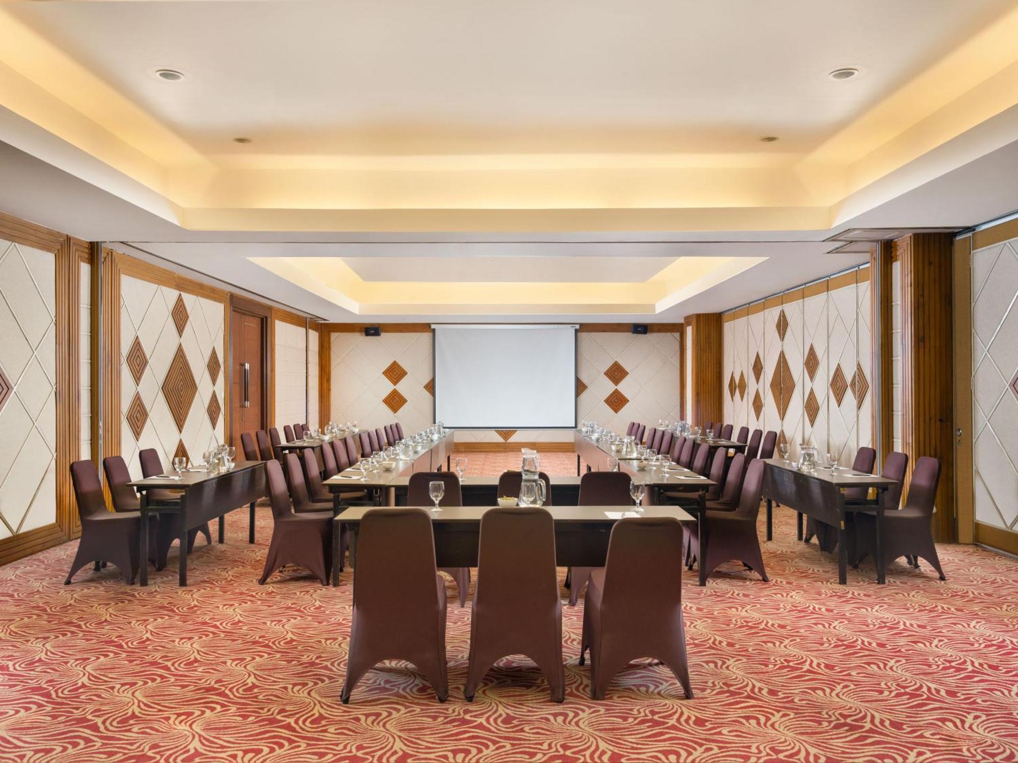 Hotel Santika Premiere Gubeng Surabaya Exterior foto