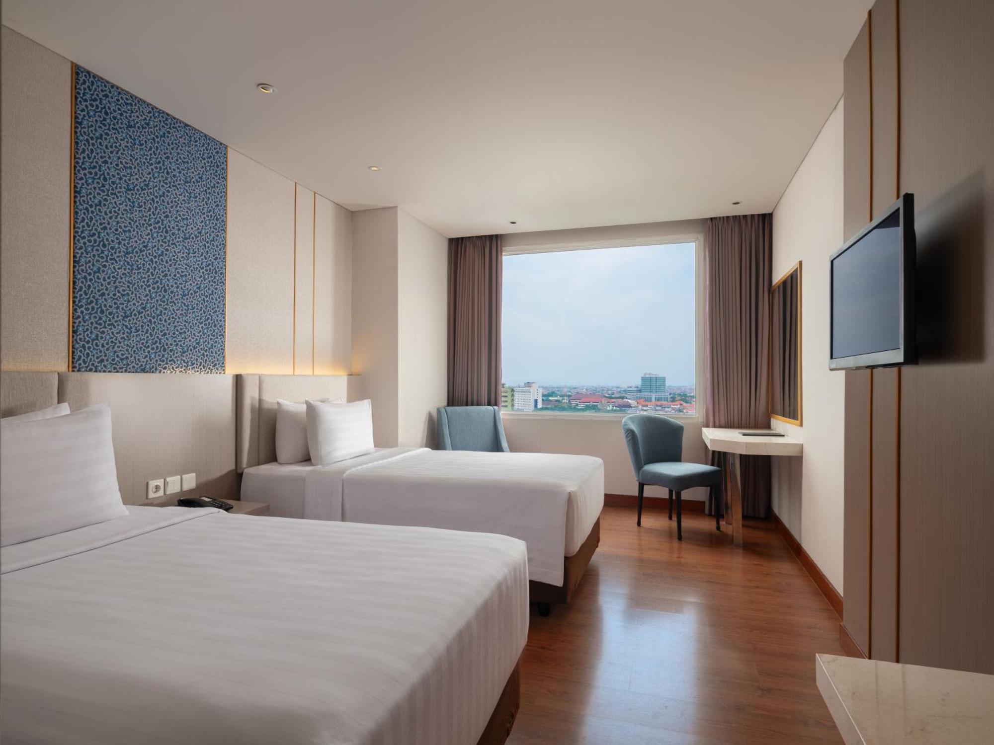 Hotel Santika Premiere Gubeng Surabaya Exterior foto