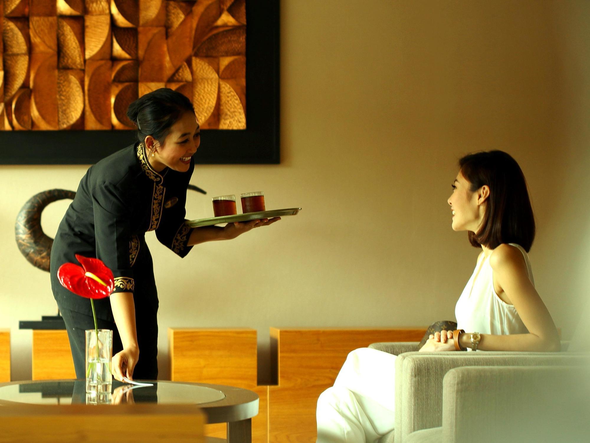 Hotel Santika Premiere Gubeng Surabaya Exterior foto